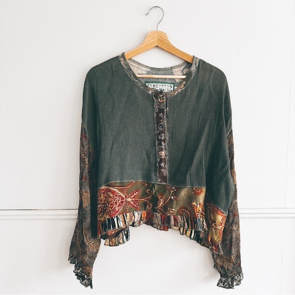 NOTHING MATCHES > Vintage Top - Picture 1 of 7